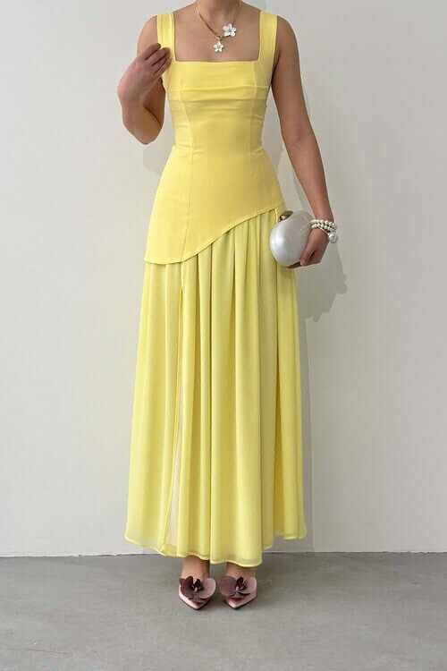 Luen Dress with Slit Detail